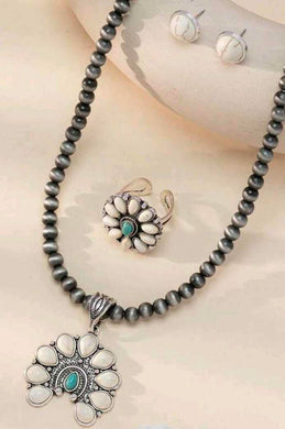 Western Ivory Pearl Bead Necklace