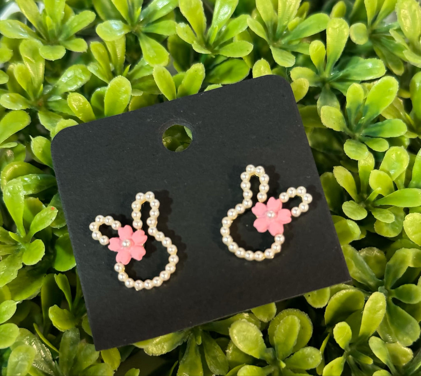 Pearl Flower Bunny Earrings