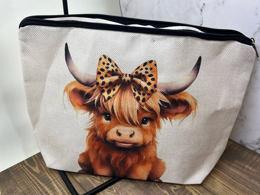 Bow Highland Cow Makeup Bag