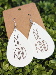 Be kind earrings