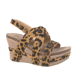 Leopard wedges